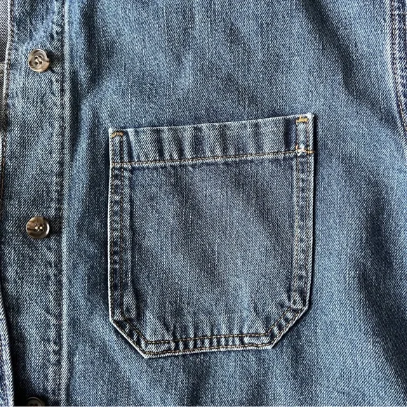 Relaxed Short-Sleeve Denim Shirt - Picture 4 of 6